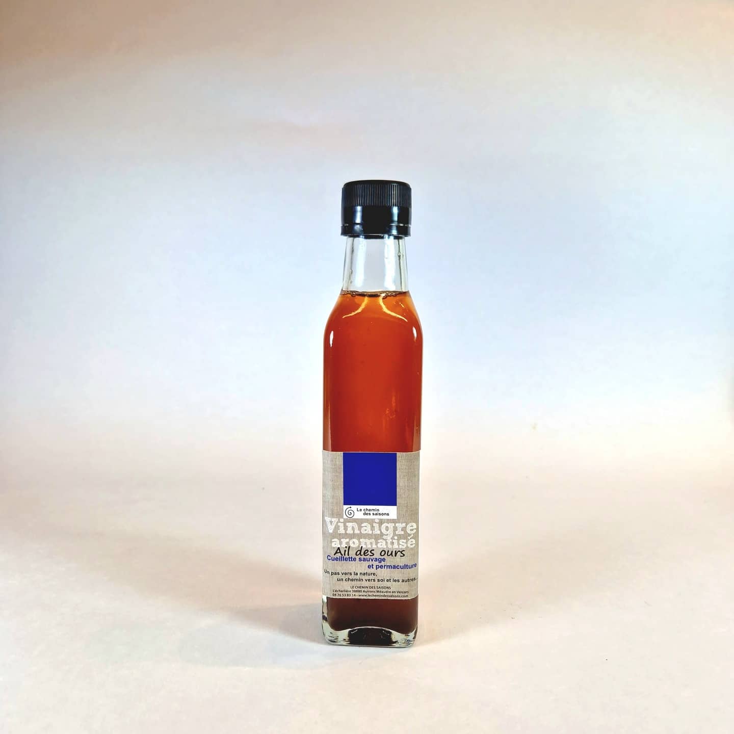 vinaigre bio aromatisée à l'ail des ours